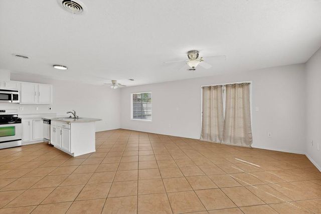 1519 Larkin Lane SW, Albuquerque, NM 87105