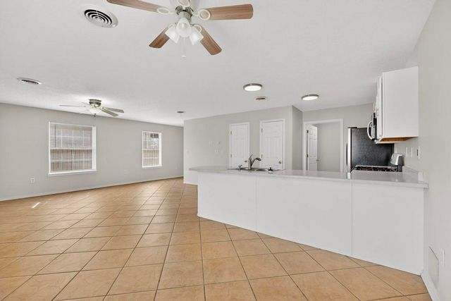 1519 Larkin Lane SW, Albuquerque, NM 87105