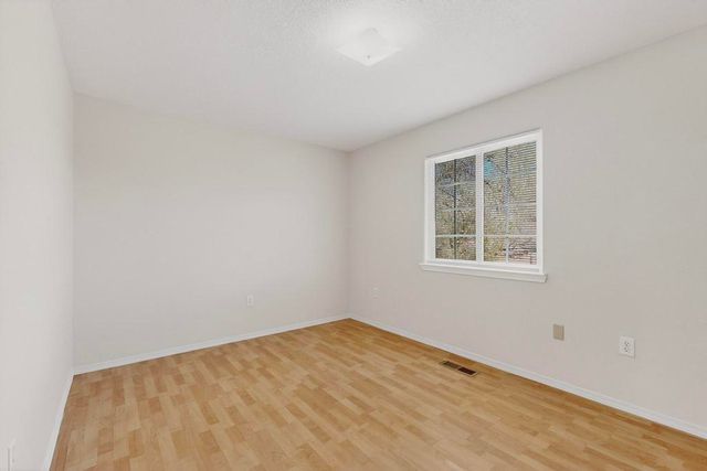 1519 Larkin Lane SW, Albuquerque, NM 87105