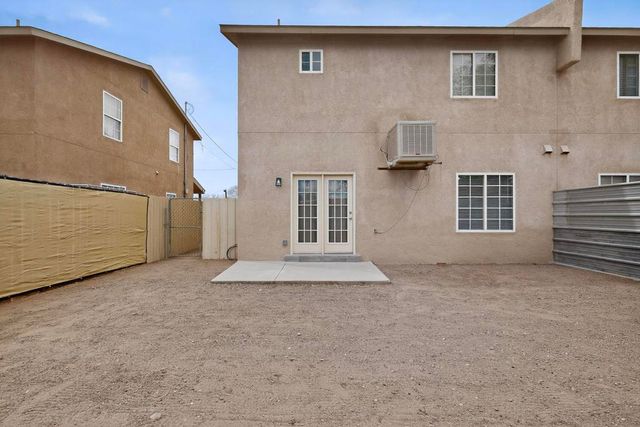 1519 Larkin Lane SW, Albuquerque, NM 87105