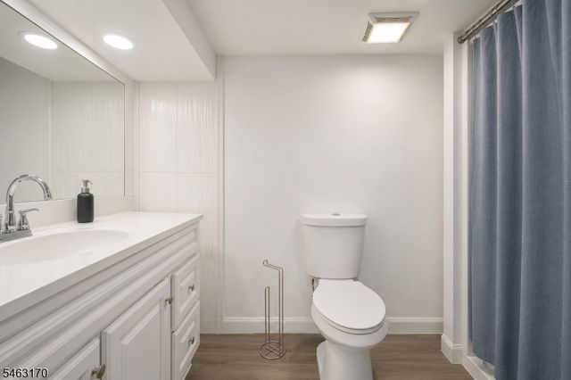 89 Burgess Pl, Passaic City, NJ 07055