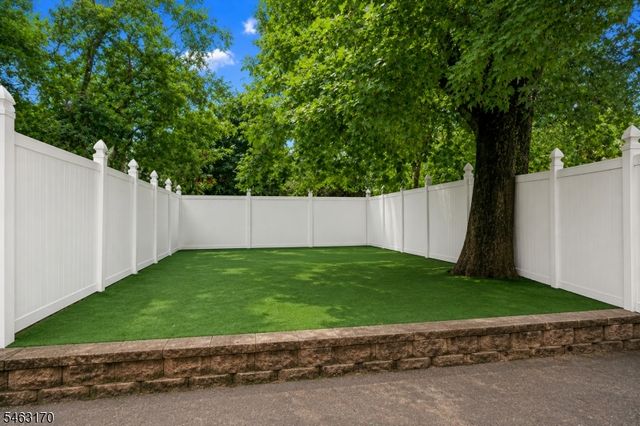 89 Burgess Pl, Passaic City, NJ 07055