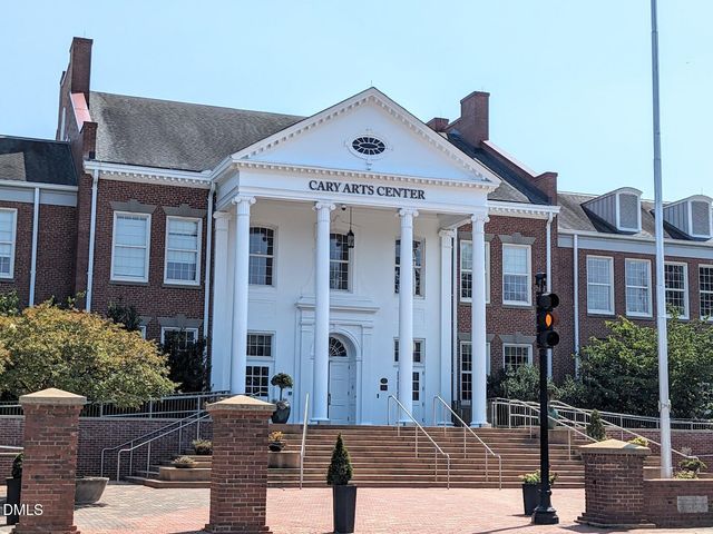 326 Willow Street, Cary, NC 27511