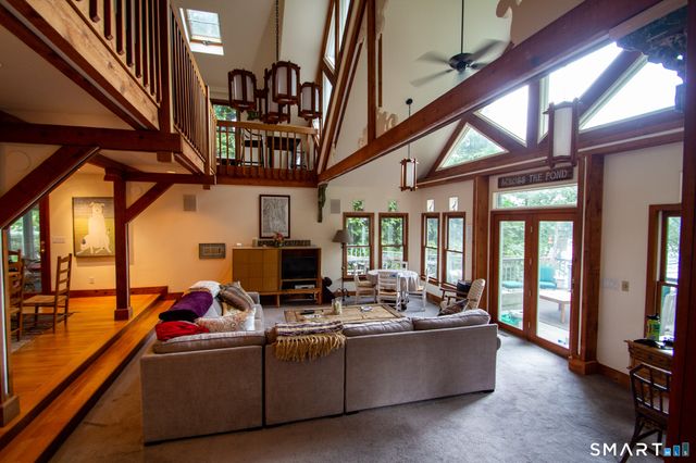 4 Chimney Point Road, New Milford, CT 06776