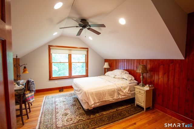4 Chimney Point Road, New Milford, CT 06776