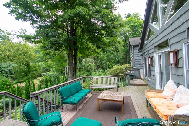 4 Chimney Point Road, New Milford, CT 06776