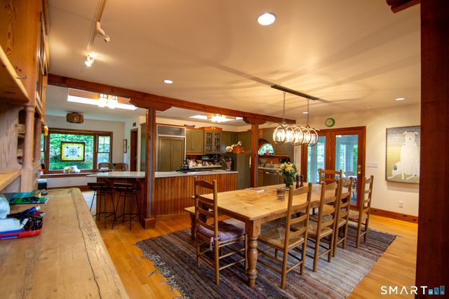 4 Chimney Point Road, New Milford, CT 06776