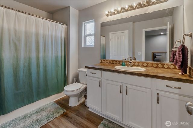 5715 Vermont Avenue SE, Lacey, WA 98513