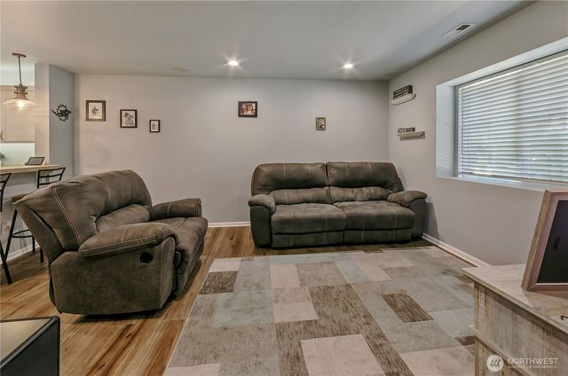 5715 Vermont Avenue SE, Lacey, WA 98513