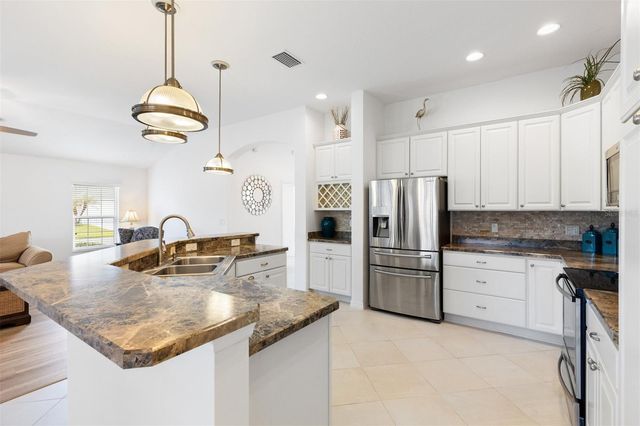 4106 VICTORY DRIVE, The Villages, FL 32163