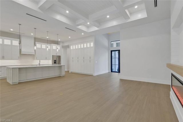 1618 19th ST SW, Naples, FL 34117