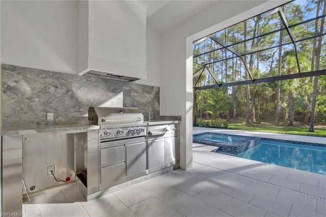 1618 19th ST SW, Naples, FL 34117