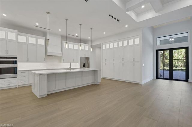 1618 19th ST SW, Naples, FL 34117