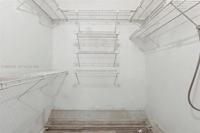 1040 Country Club Dr 306, Margate, FL 33063