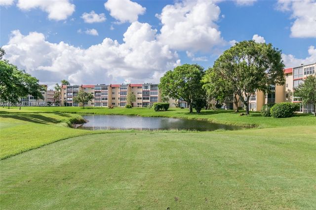 1040 Country Club Dr 306, Margate, FL 33063
