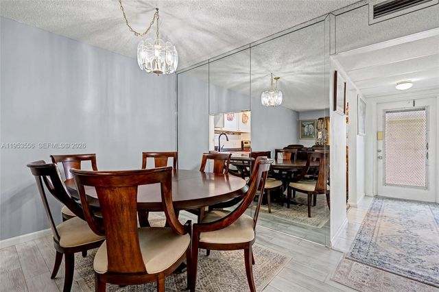 1040 Country Club Dr 306, Margate, FL 33063