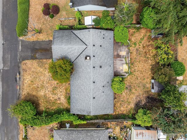 23450 27th Avenue S, Des Moines, WA 98198