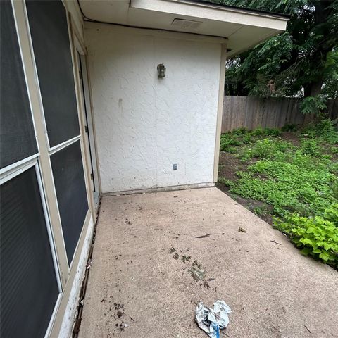 1235 Armadillo RD B, Austin, TX 78745