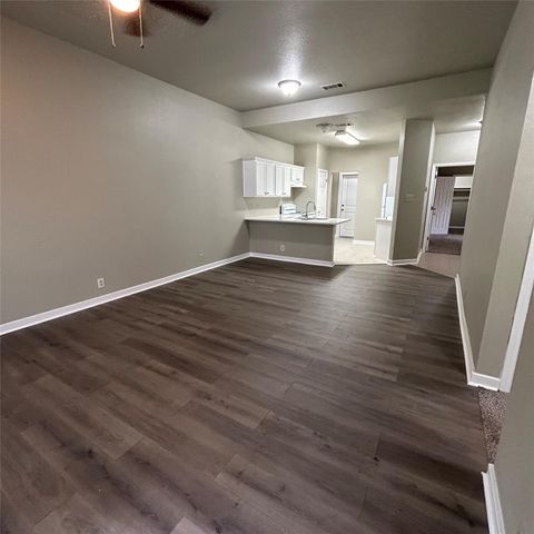 1235 Armadillo RD B, Austin, TX 78745