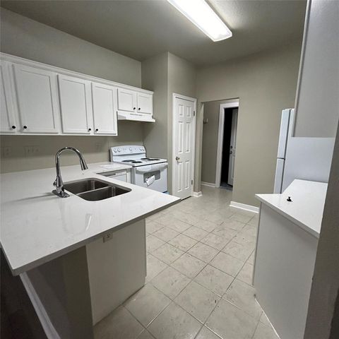 1235 Armadillo RD B, Austin, TX 78745