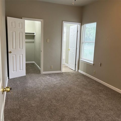 1235 Armadillo RD B, Austin, TX 78745