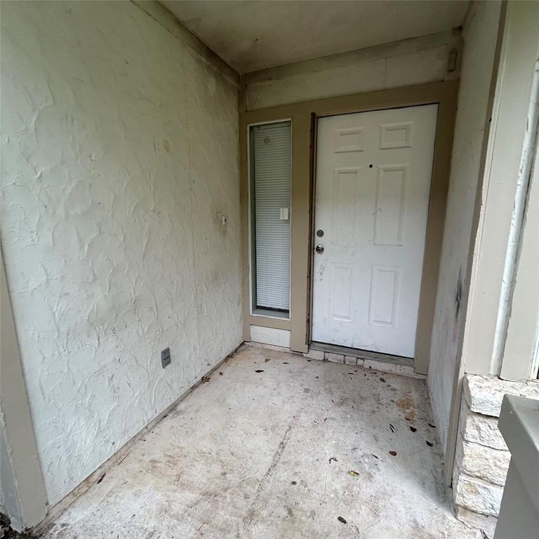 1235 Armadillo RD B, Austin, TX 78745