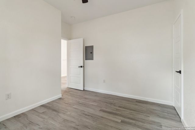 567 N San Horacio, San Antonio, TX 78228