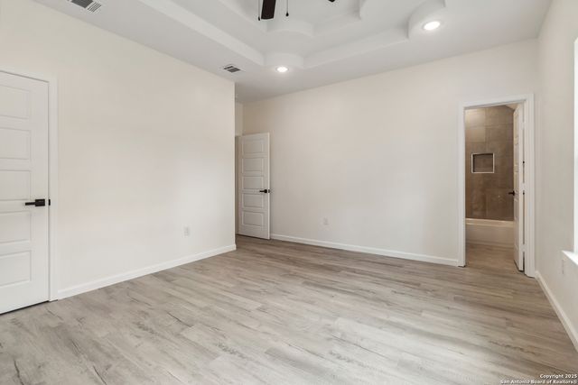 567 N San Horacio, San Antonio, TX 78228