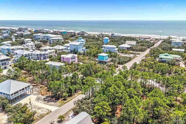 630 Gulf Way Dr, Gulf Shores, AL 36542