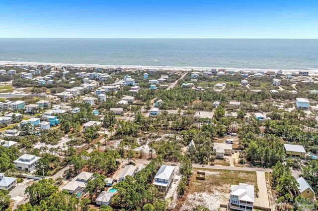 630 Gulf Way Dr, Gulf Shores, AL 36542