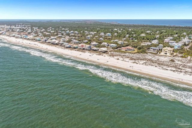 630 Gulf Way Dr, Gulf Shores, AL 36542