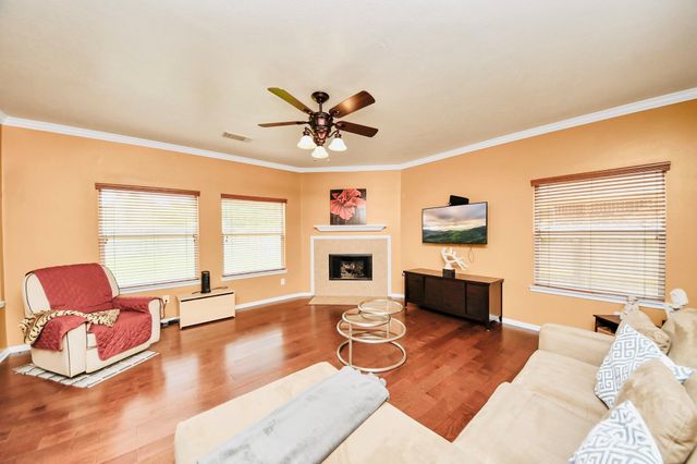 8614 Riverbend Canyon Lane, Houston, TX 77089