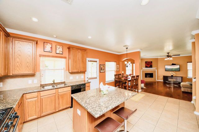 8614 Riverbend Canyon Lane, Houston, TX 77089