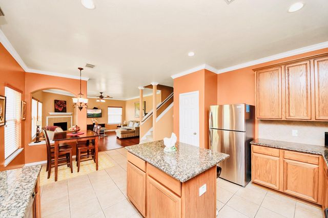 8614 Riverbend Canyon Lane, Houston, TX 77089