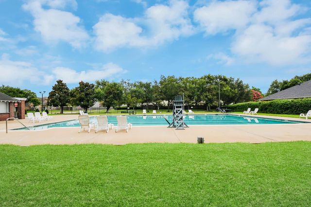 8614 Riverbend Canyon Lane, Houston, TX 77089