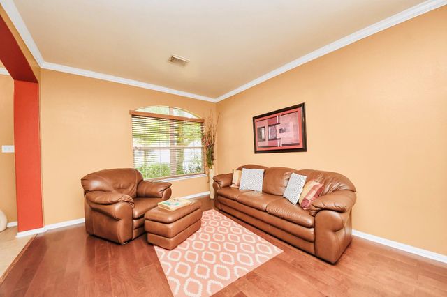 8614 Riverbend Canyon Lane, Houston, TX 77089