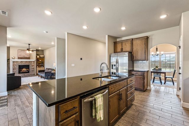 3670 Macintosh Way, Bentonville, AR 72712