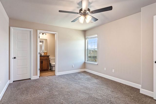 3670 Macintosh Way, Bentonville, AR 72712