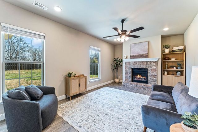 3670 Macintosh Way, Bentonville, AR 72712