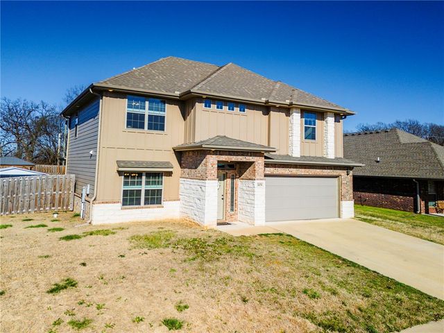 3670 Macintosh Way, Bentonville, AR 72712