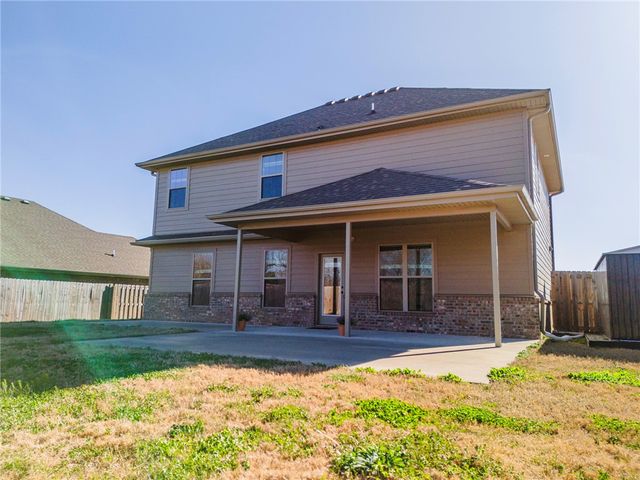 3670 Macintosh Way, Bentonville, AR 72712