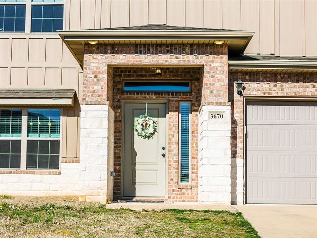 3670 Macintosh Way, Bentonville, AR 72712