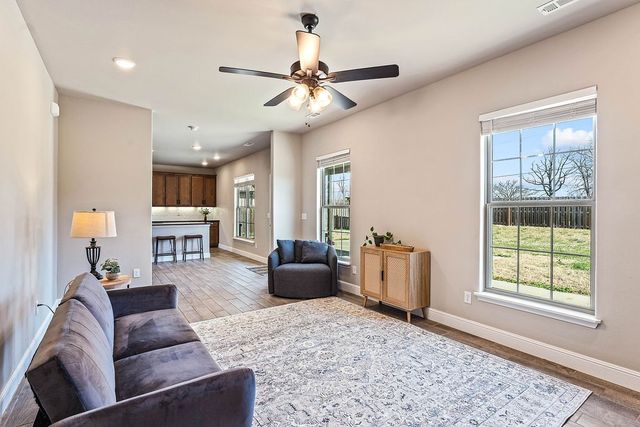 3670 Macintosh Way, Bentonville, AR 72712