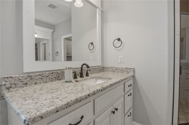 100 NW Highland Road, Bentonville, AR 72712