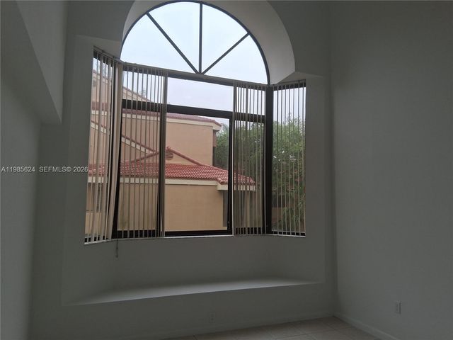 15495 N Miami Lakeway N 207, Miami Lakes, FL 33014