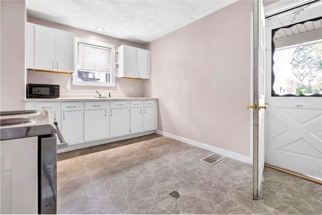 603 S MEMORIAL DRIVE, Appleton, WI 54914