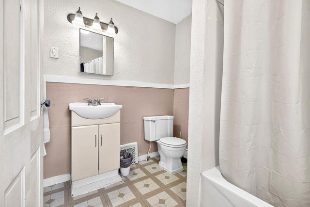603 S MEMORIAL DRIVE, Appleton, WI 54914