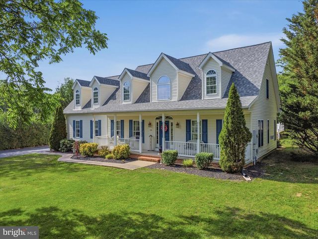 726 DOE RUN RD, Inwood, WV 25428