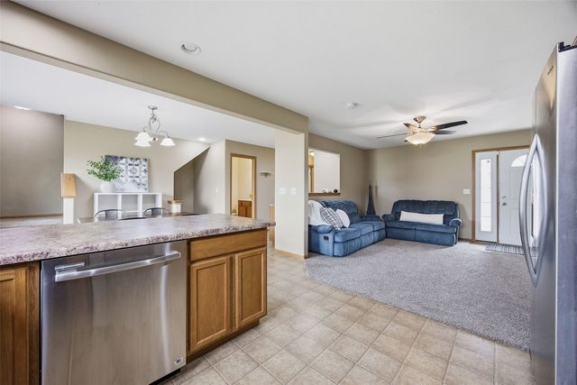 1577 Hunters Creek Way, Marion, IA 52302