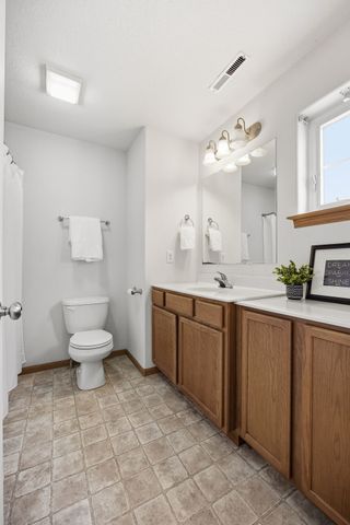 1577 Hunters Creek Way, Marion, IA 52302